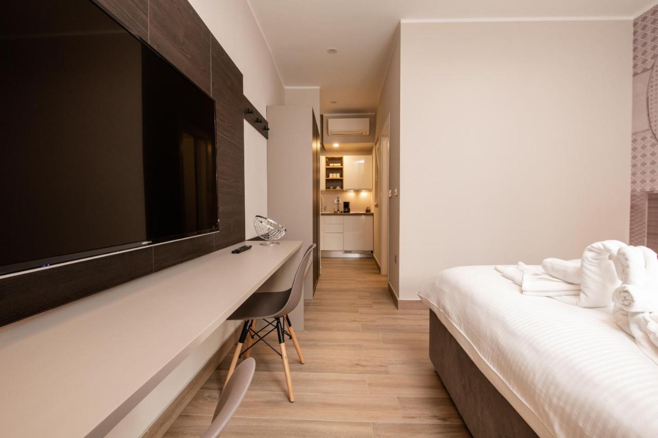 Deluxe Apartments & Rooms Revis Рийека Екстериор снимка