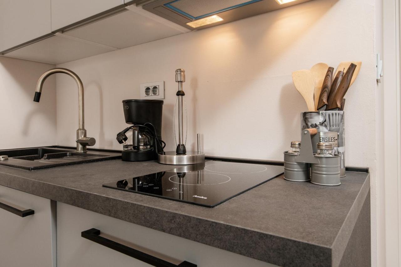 Deluxe Apartments & Rooms Revis Рийека Екстериор снимка