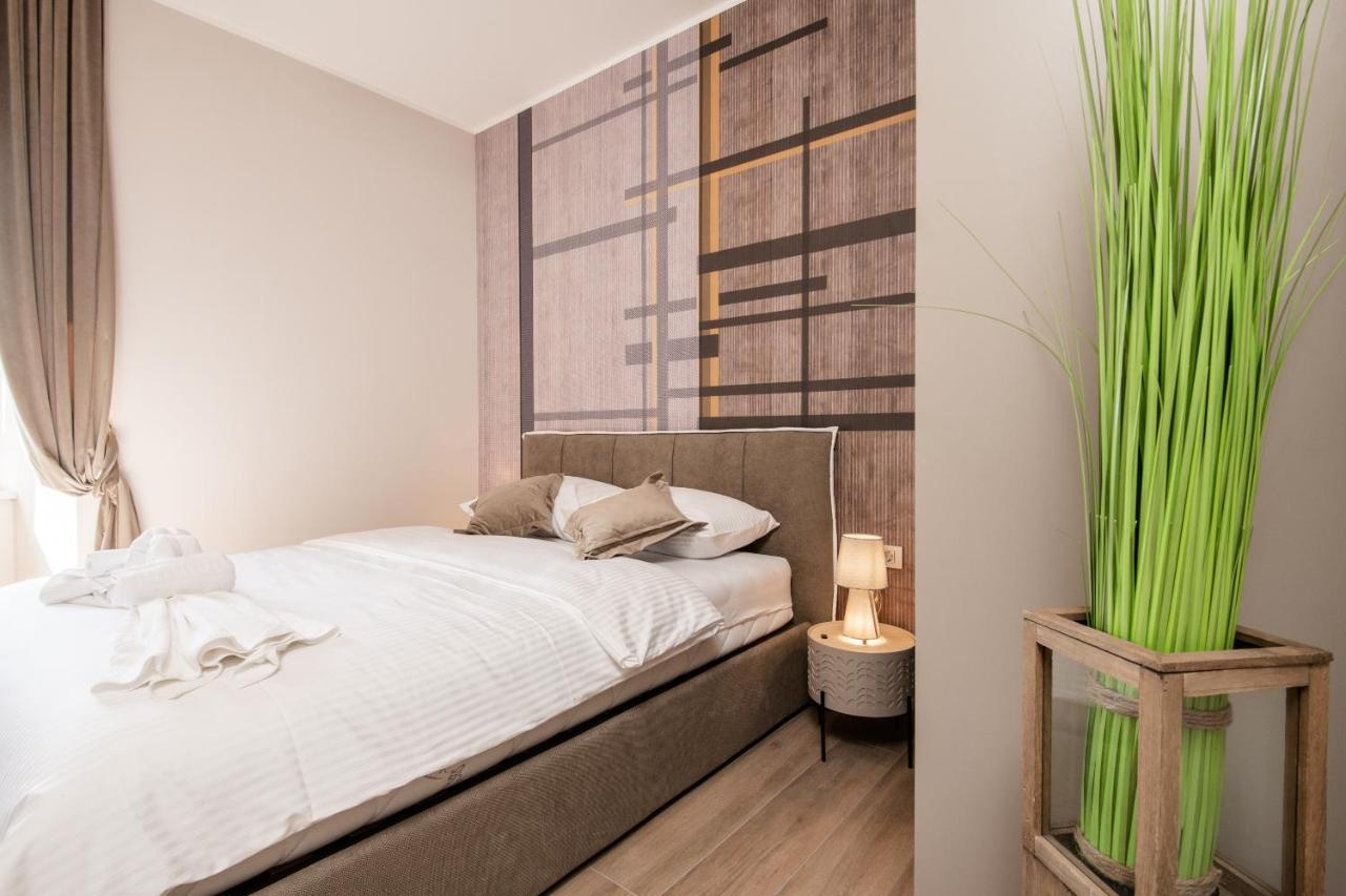Deluxe Apartments & Rooms Revis Рийека Екстериор снимка
